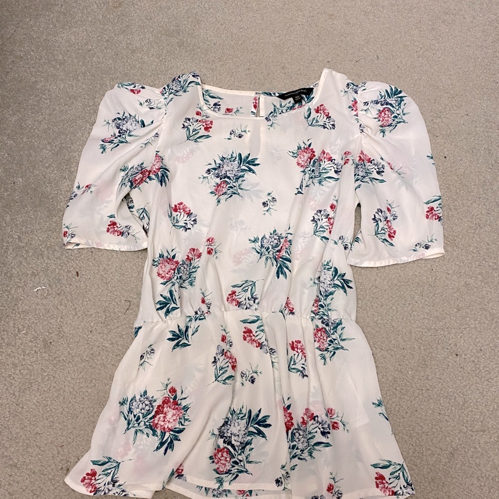 Banana Repulic Puff Sleeve blouse